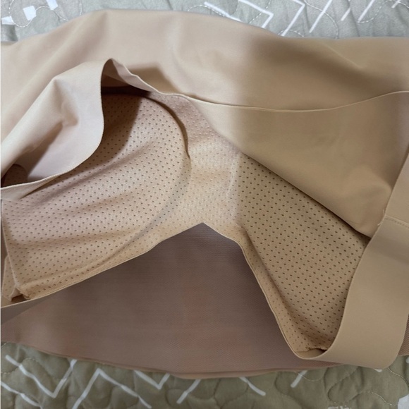 Tan Shapewear Camisole with V-Neck and Wide Straps - Picture 5 of 5